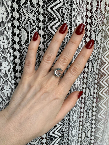 Anillo de Oro con Letra Personalizada en Burbuja (Ajustable)