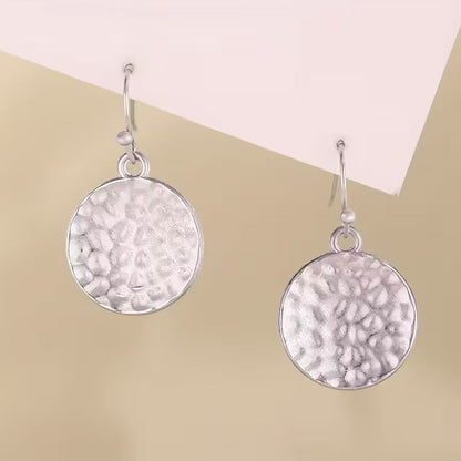 Pendientes vintage redondos con forma de martillo