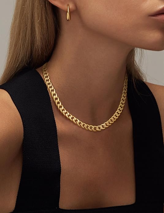 Collar cubano con eslabones gruesos en oro