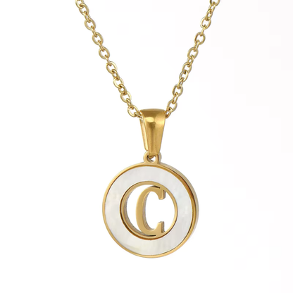 Collar de Concha con Letra Inicial