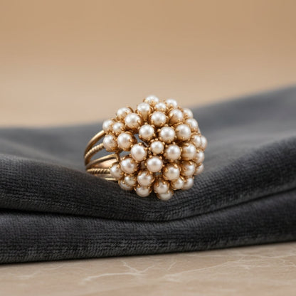 Anillo de Perlas Incrustadas