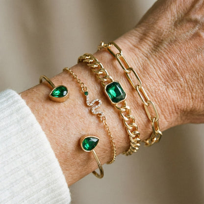 Conjunto de pulseras con cristales verdes