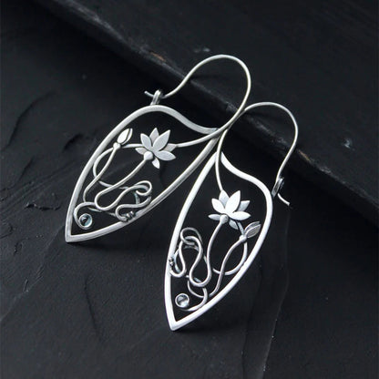 Pendientes de plata de ley con flor de loto