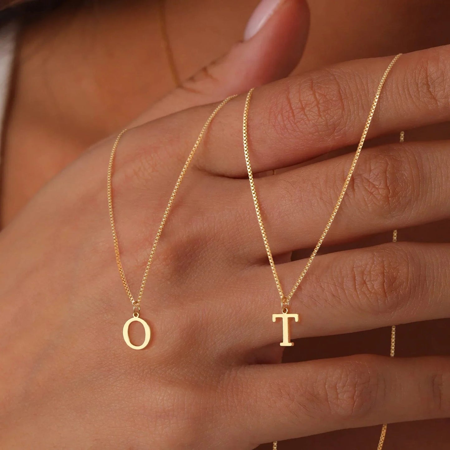 Collar de Oro con Letra Inicial
