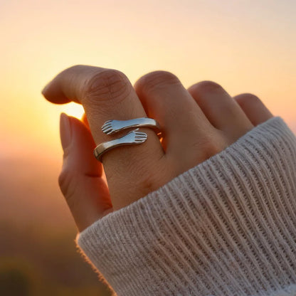 Envuelto En Amor - Anillo Abrazo (Ajustable)