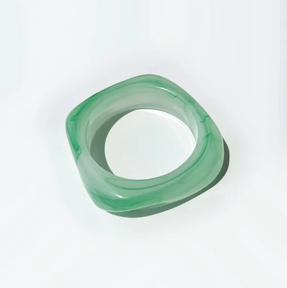 Pulsera cuadrada de acrílico de colores