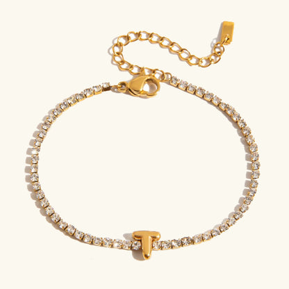 Pulsera Elegante de Oro con Letra en Burbuja
