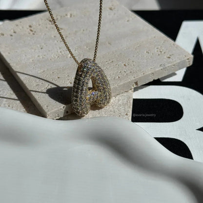 Collar de Diamantes con Inicial en Burbuja
