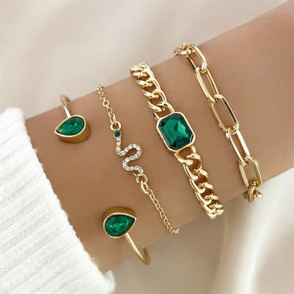 Conjunto de pulseras con cristales verdes