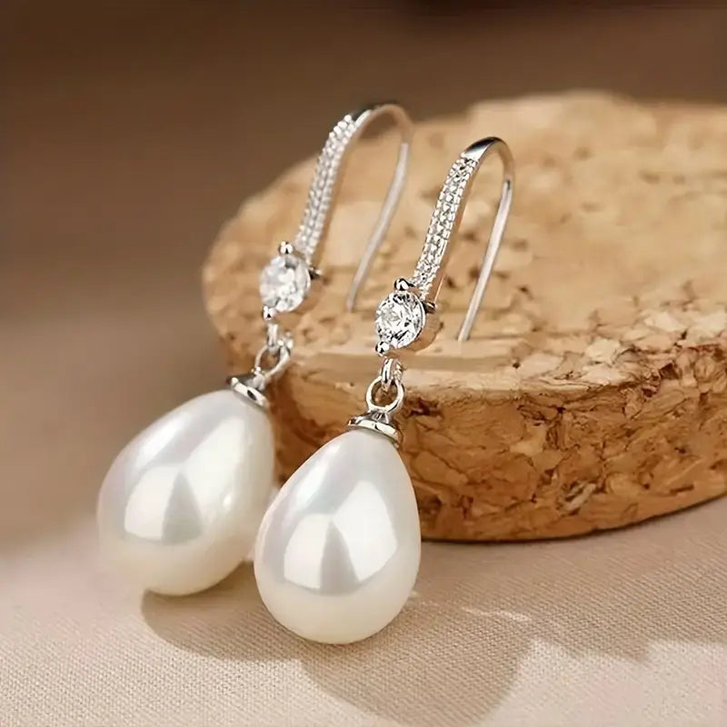 Pendientes con perlas lustrosas