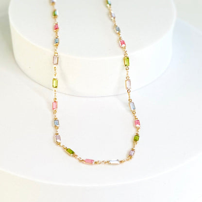 Collar Isabella con piedras CZ multicolores