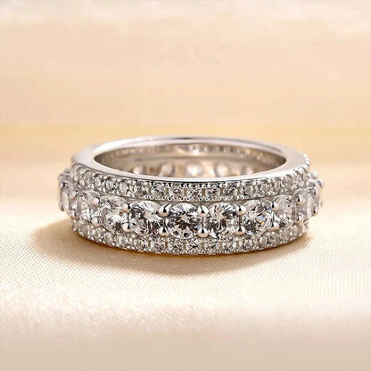 Anillo vintage de plata con banda eterna