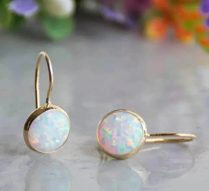 Pendientes vintage de oro con piedra de ópalo
