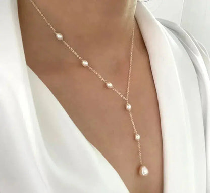 Collar vintage con colgante de perlas